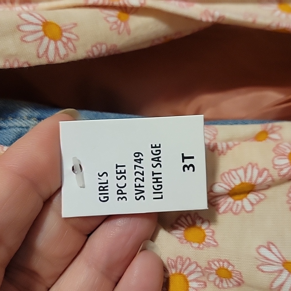New With Tag Girls 3 Piece Set Jacket Top Jeans Sage Green Size 3T Long Sleeved - Picture 8 of 10